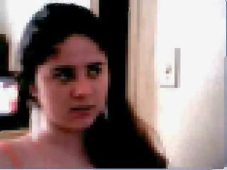 Arabiska flicka visning kropp och finguring på webkamera 6